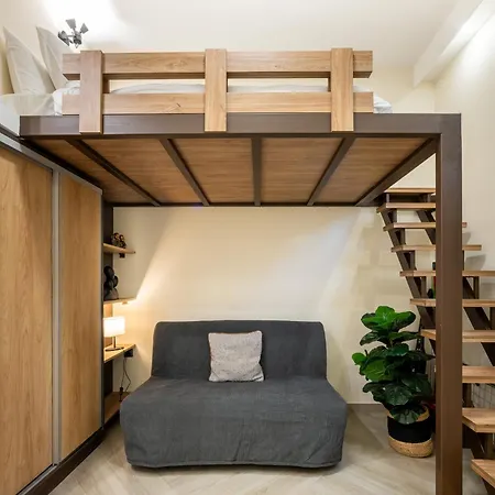 Comfortable Near Panathenaic Stadium Apartment