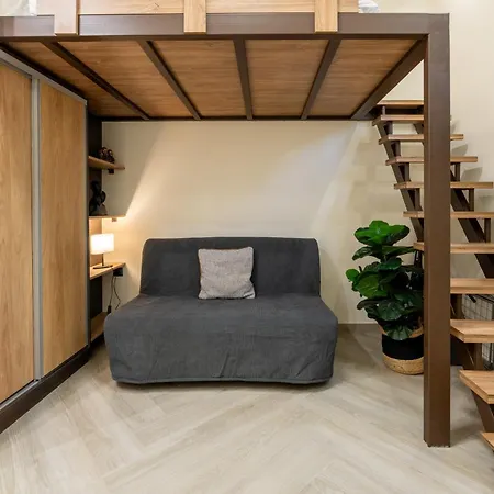 Comfortable Near Panathenaic Stadium Apartment Athens
