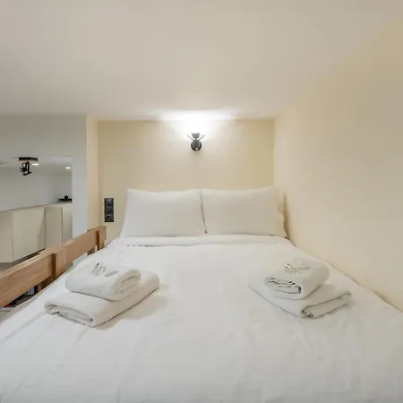 Comfortable Near Panathenaic Stadium Apartment Athens