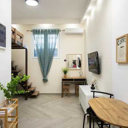 Comfortable Near Panathenaic Stadium Apartment